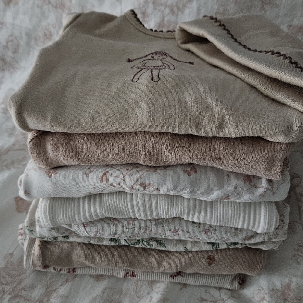 Bundle of Baby Girls Layette 0-3M
